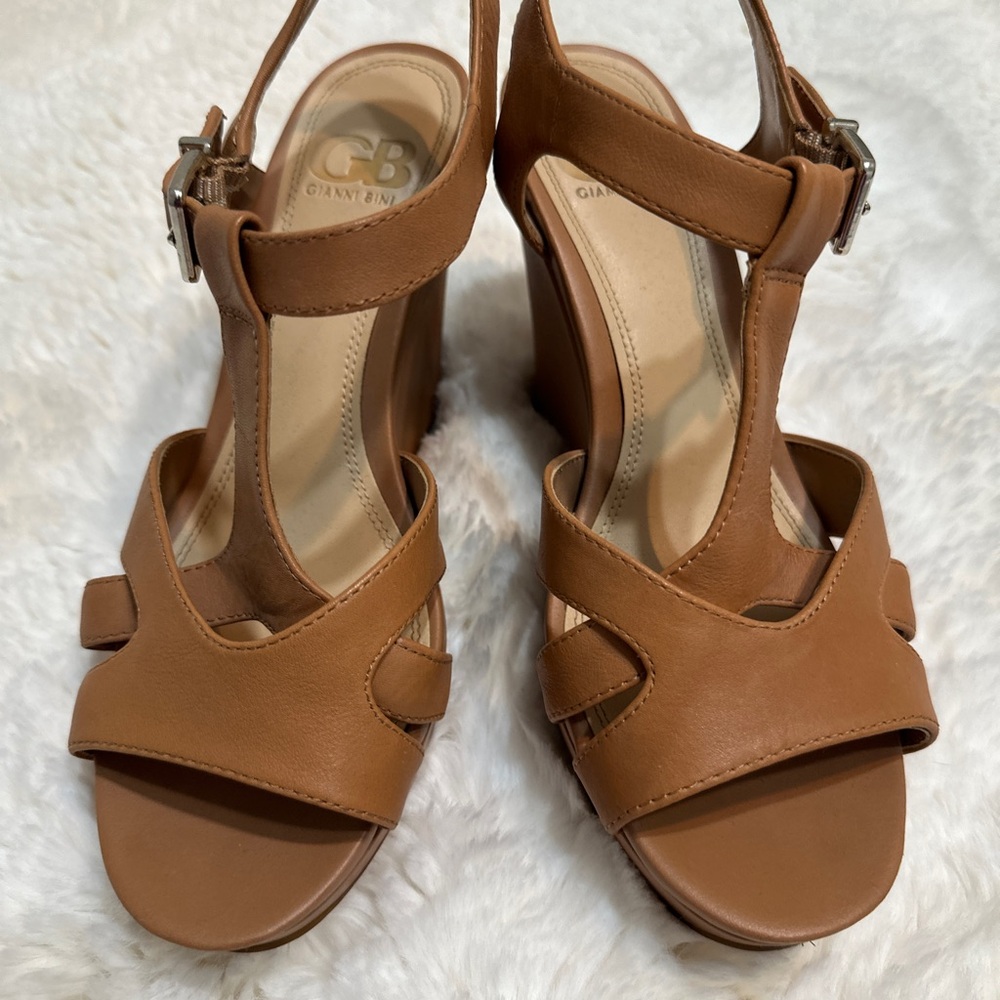 Gianni Bini Brown Strappy Sandals - Picture 2 of 8
